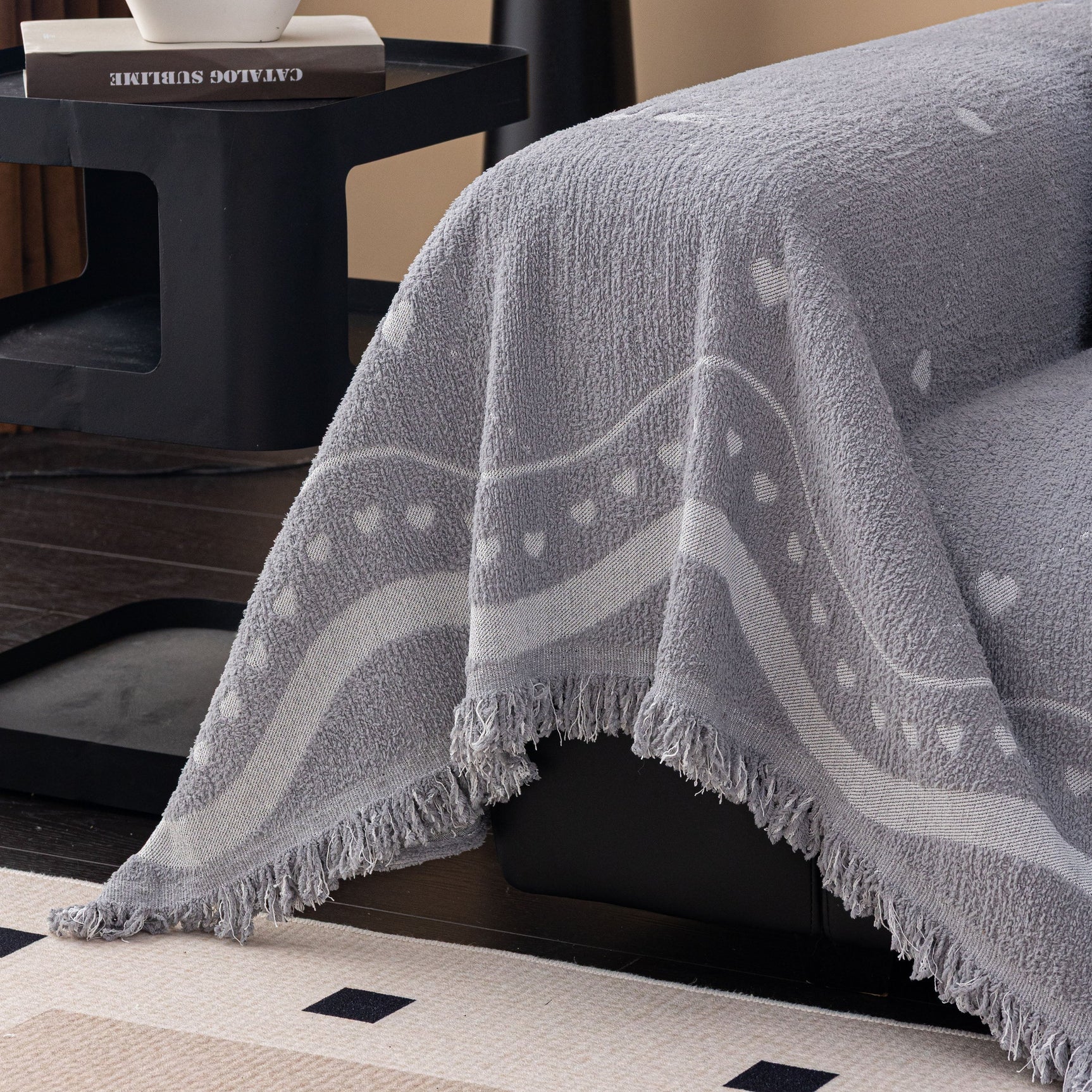 Luxurious Jacquard Couch Cover, Snag-Resistant Pet Friendly Couch Throw with Fringe - Ornate Home