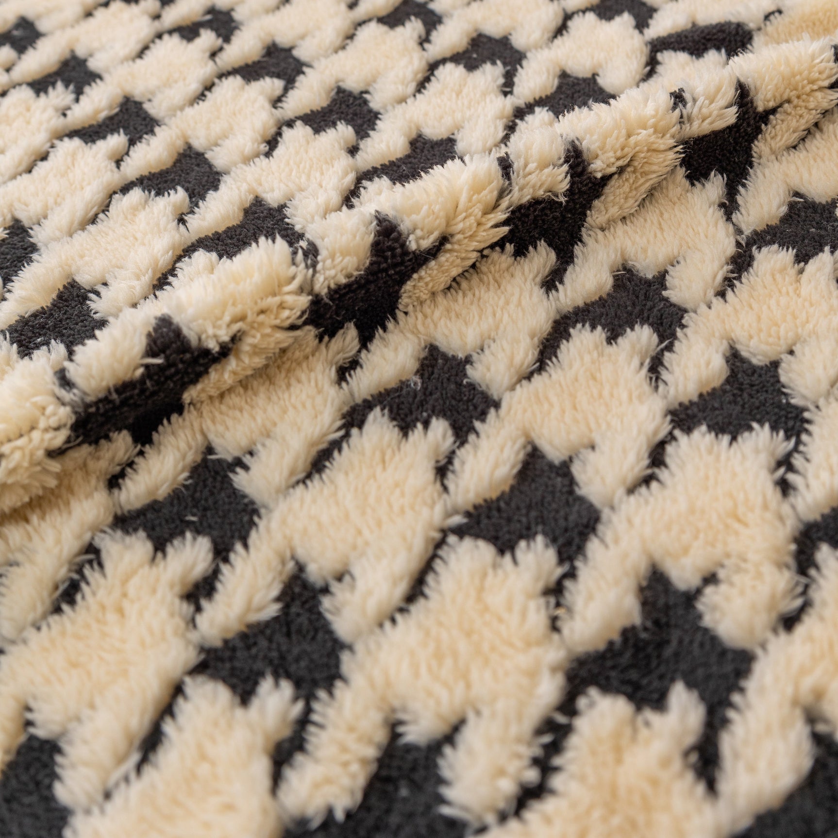Luxury Plush Universal Couch Cover Blanket, Washable Couch Protector Houndstooth Sofa Covers - Ornate Home