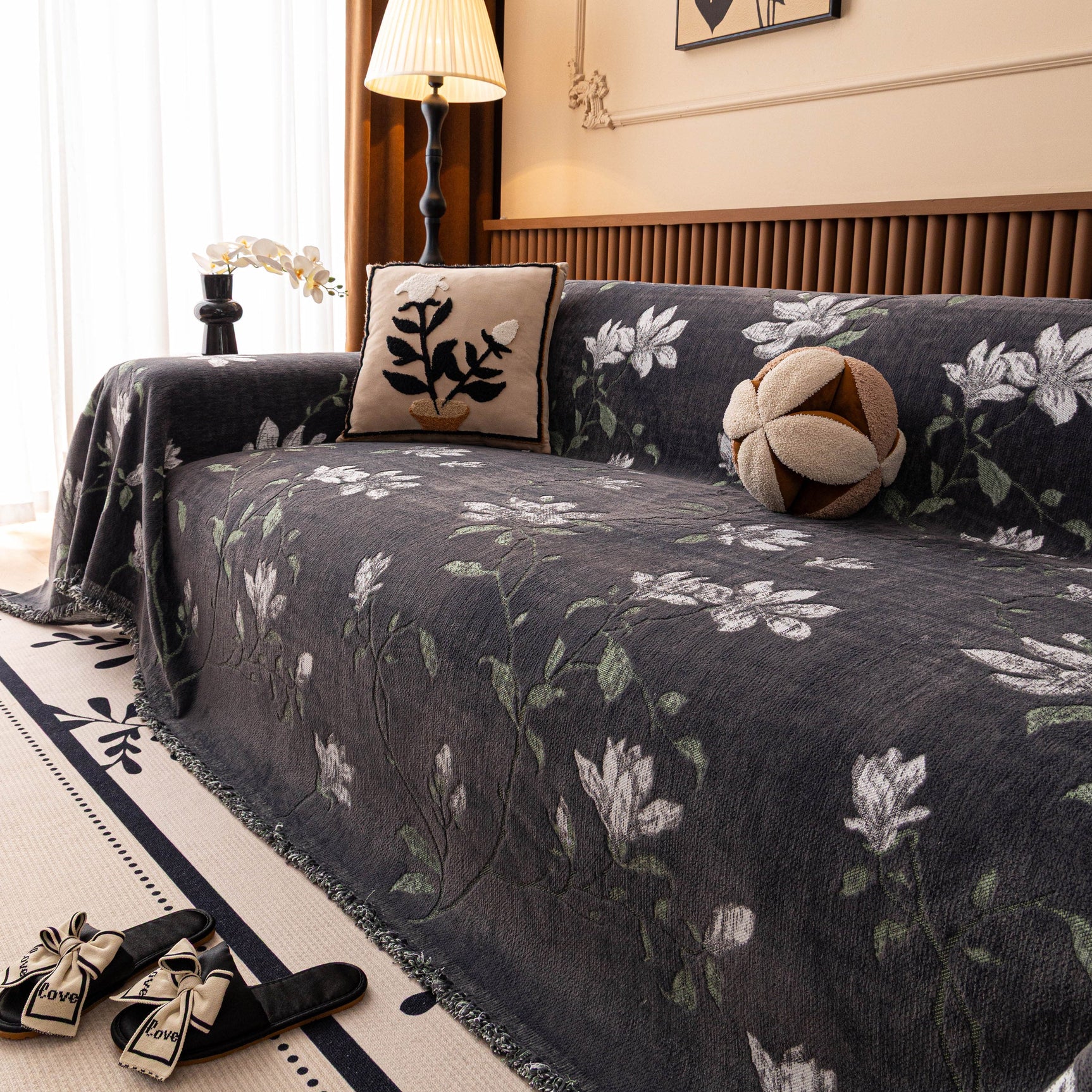 Luxury Thickened Sofa Throw Cover, Decorative Cozy Floral Jacquard Couch Cover Blanket - Ornate Home