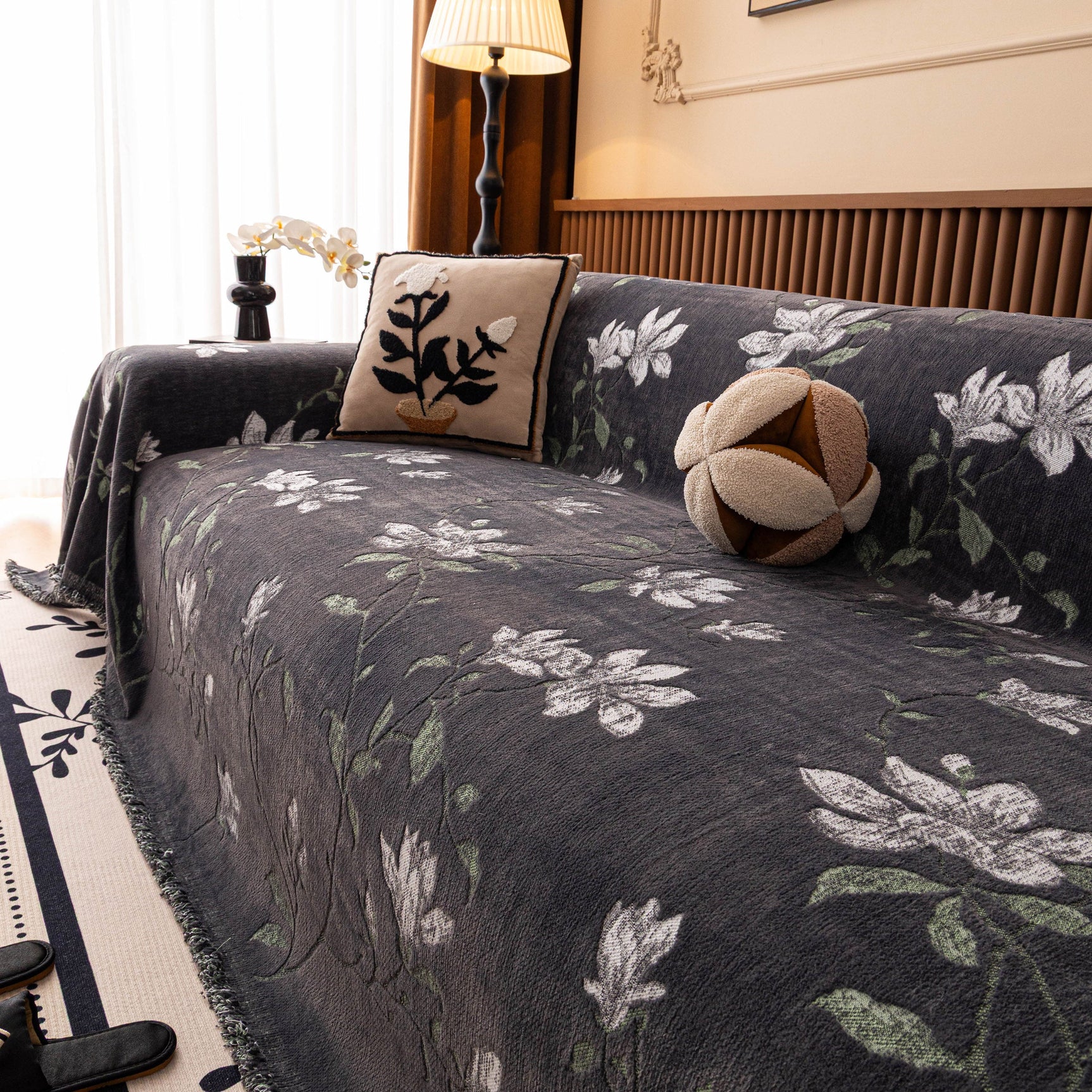 Luxury Thickened Sofa Throw Cover, Decorative Cozy Floral Jacquard Couch Cover Blanket - Ornate Home