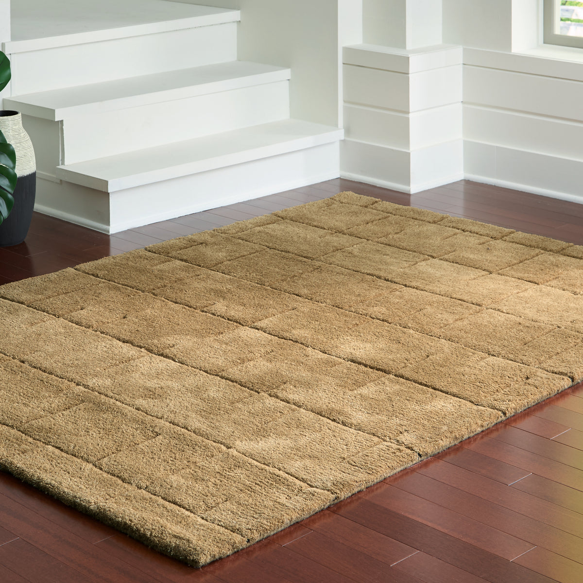 Ashley Furniture Luzmont Golden Brown Medium Rug | Ornate Home