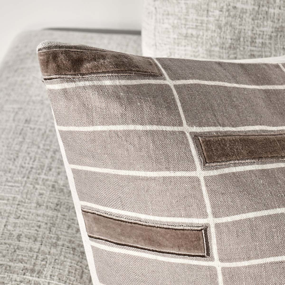 MP Breccia Taupe 22x22 Throw Pillow (Set of 2) - Ornate Home