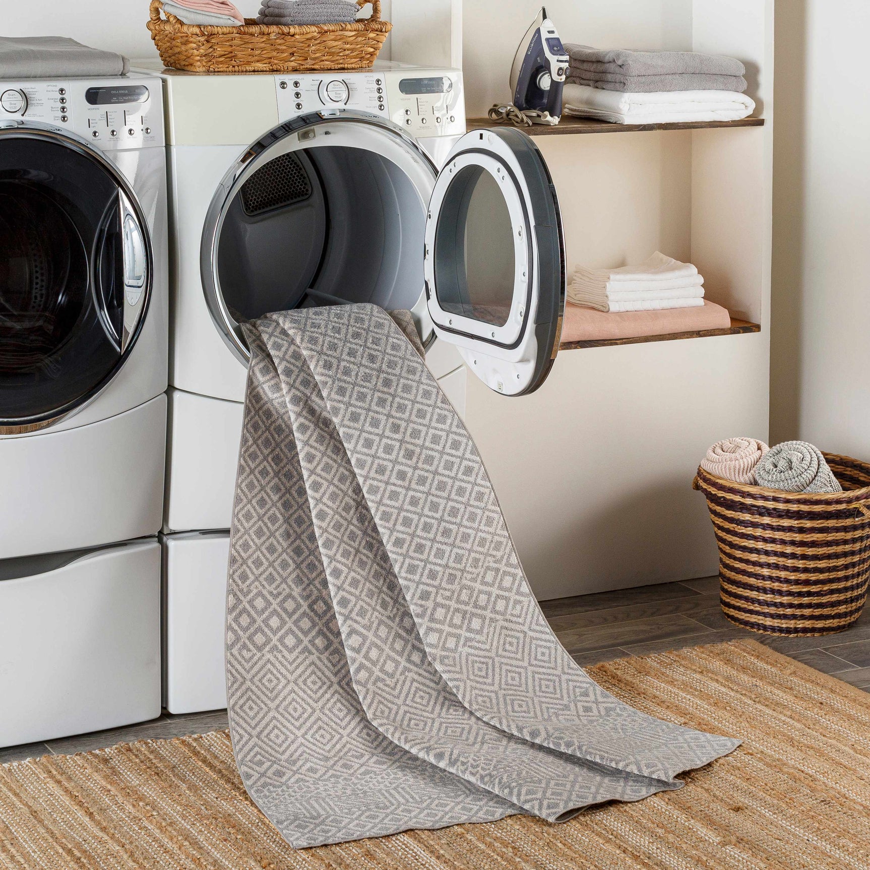 Maanas Washable Area Rug - Clearance - Ornate Home