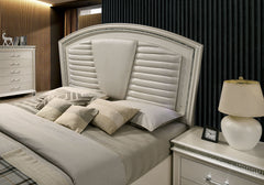 Maddie Pearl White/White 4 Pc. Queen Bedroom Set - Ornate Home