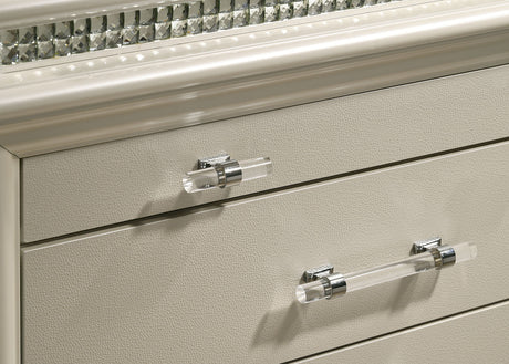 Maddie Pearl White/White 5 Pc. Queen Bedroom Set w/ Chest - Ornate Home