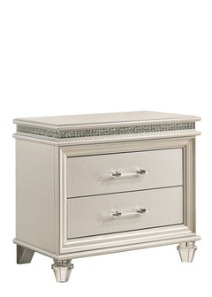 Maddie Pearl White/White 5 Pc. Queen Bedroom Set w/ Night Stand - Ornate Home