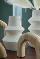 Maddwarth White/Natural Brown Accessory Set (Set of 5) - Ornate Home