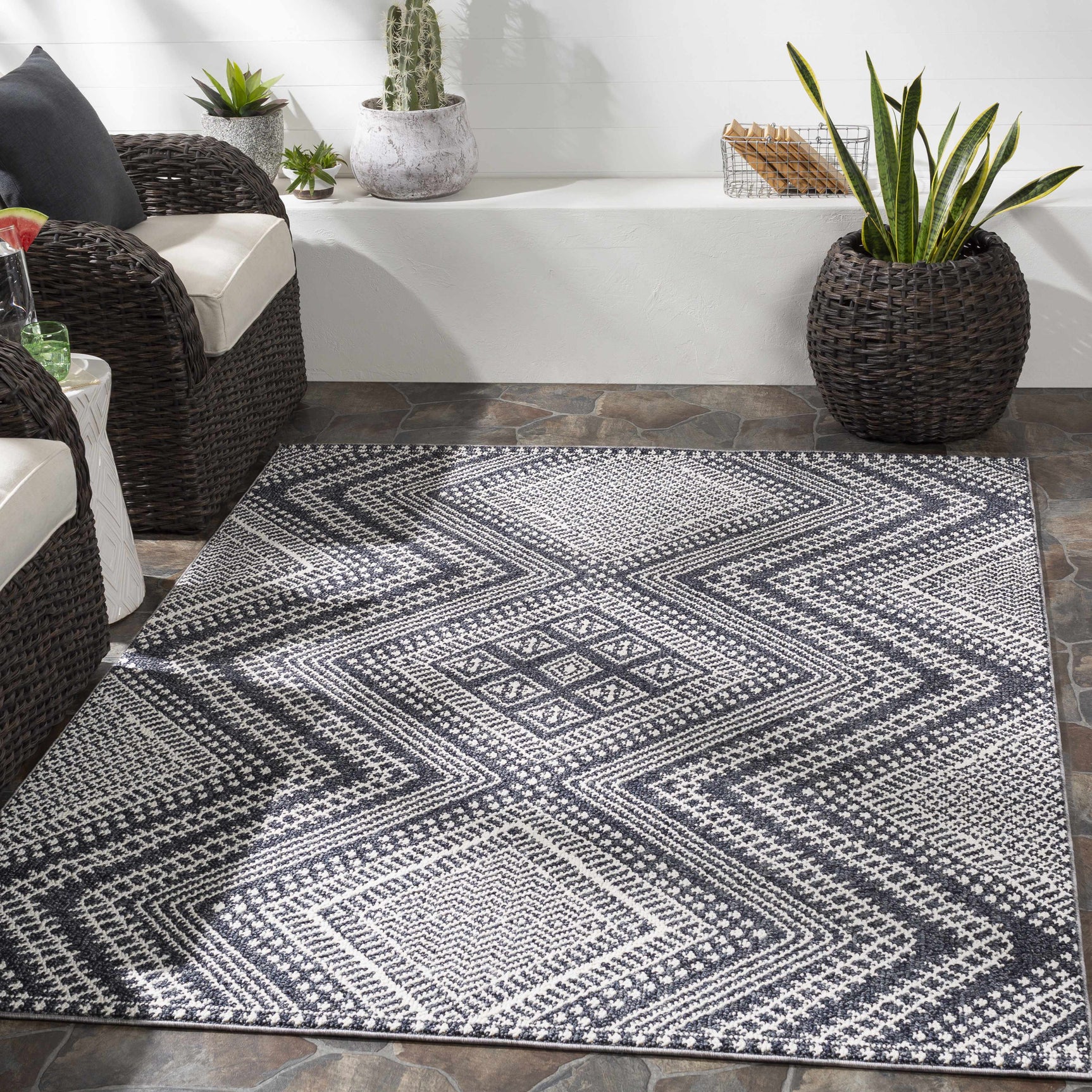 Madison Black&White Area Rug - Clearance - Ornate Home