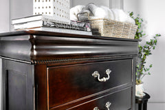 Mandura Cherry 5 Pc. Queen Bedroom Set w/ Chest - Ornate Home