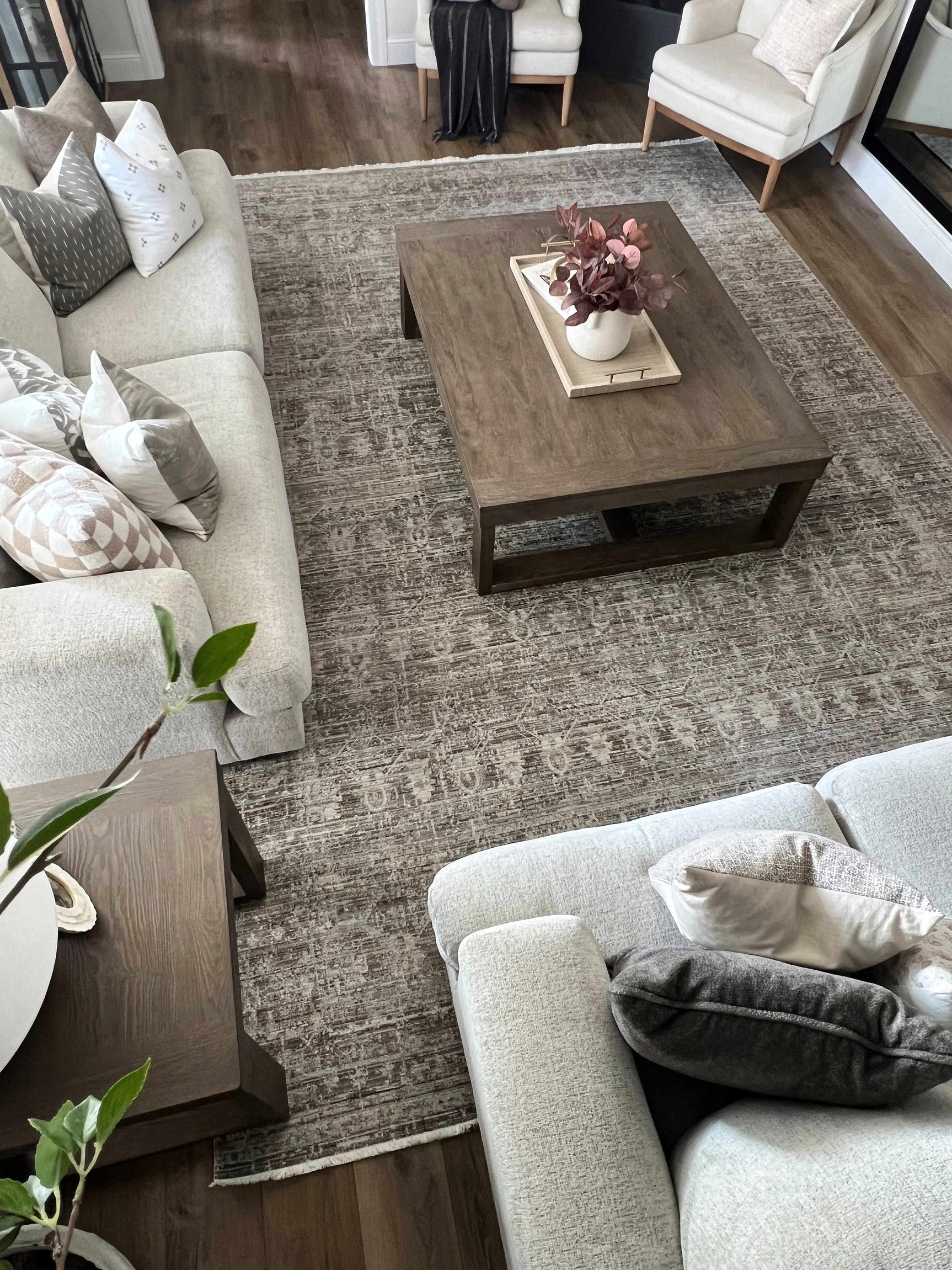 Margaret Outdoor Machine Woven Becki Owens x LIVABLISS BOMG-2311 Washable Area Rug - Ornate Home