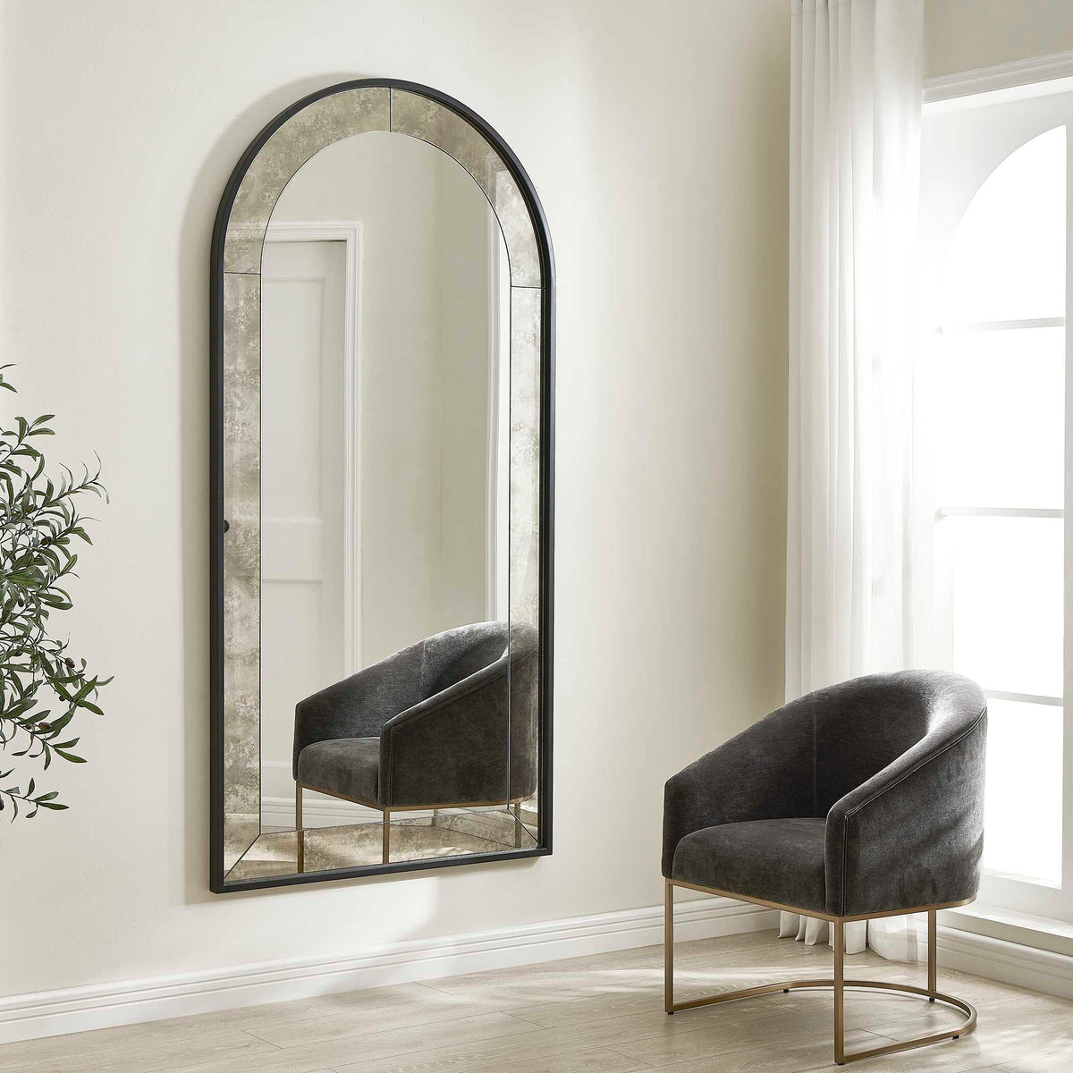 Marlowe Black Antique Arch Mirror - Ornate Home