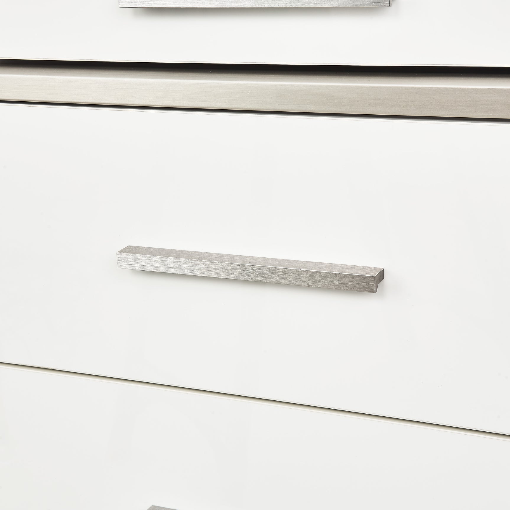 Marquee Cloud White 7-Drawer Chest - Ornate Home