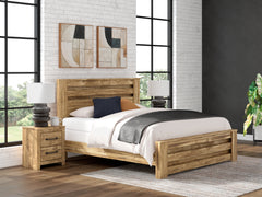 Maystonna Brown King Panel Bed - Ornate Home