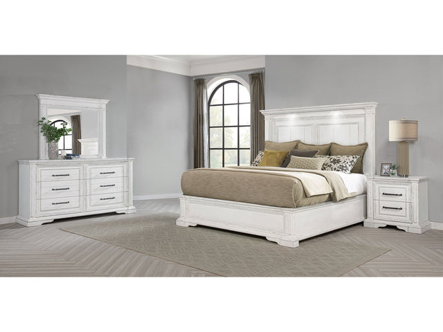 McKinney Vintage White 4-piece Queen Bedroom Set - Ornate Home