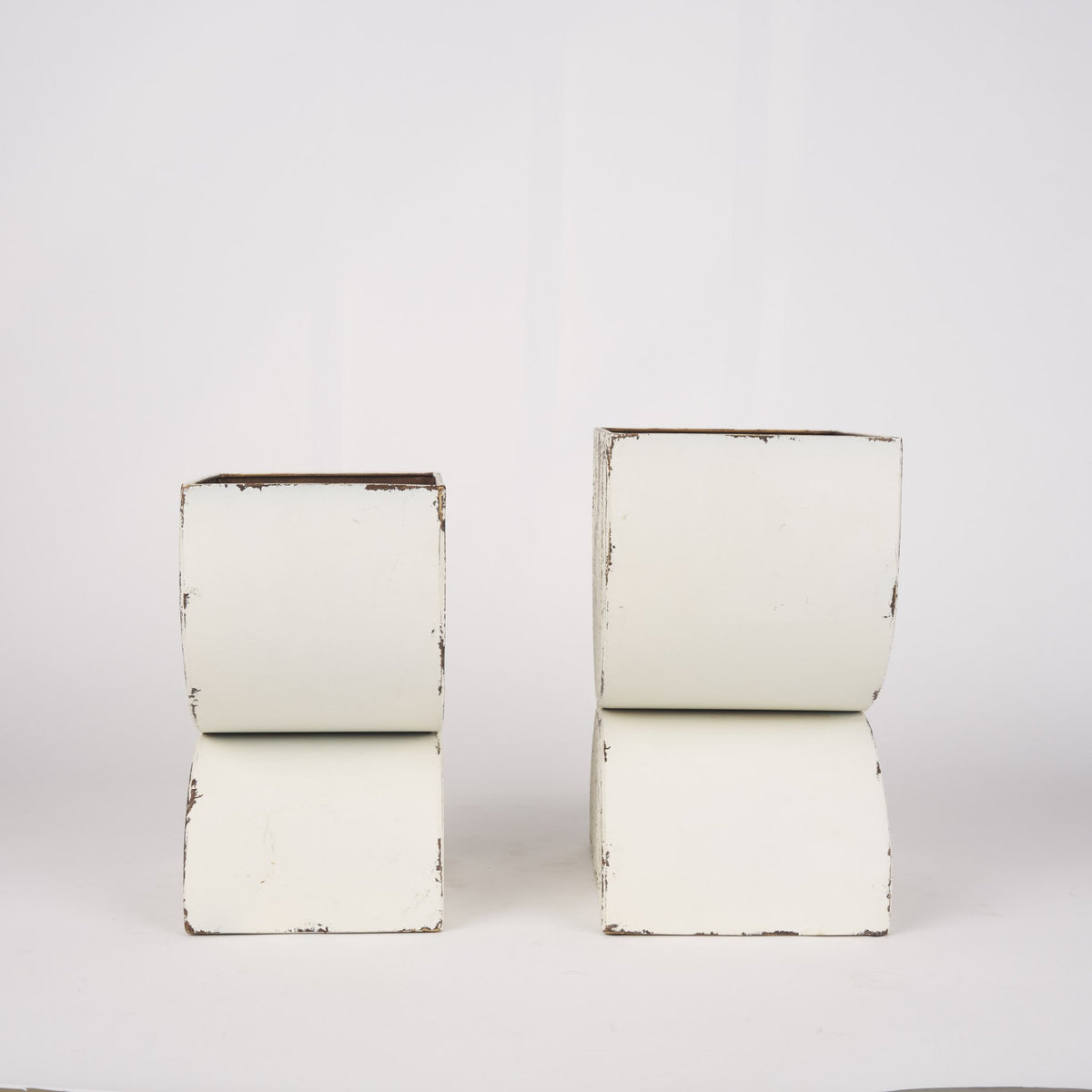 Medina Off-White/Gold Tall Metal Planters (Set of 2)