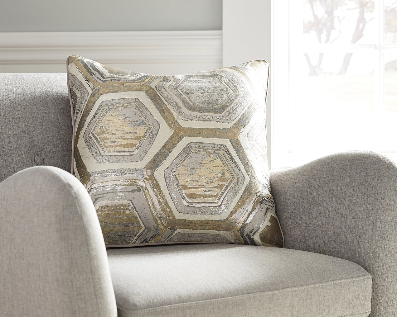 Meiling Metallic Pillow - Ornate Home