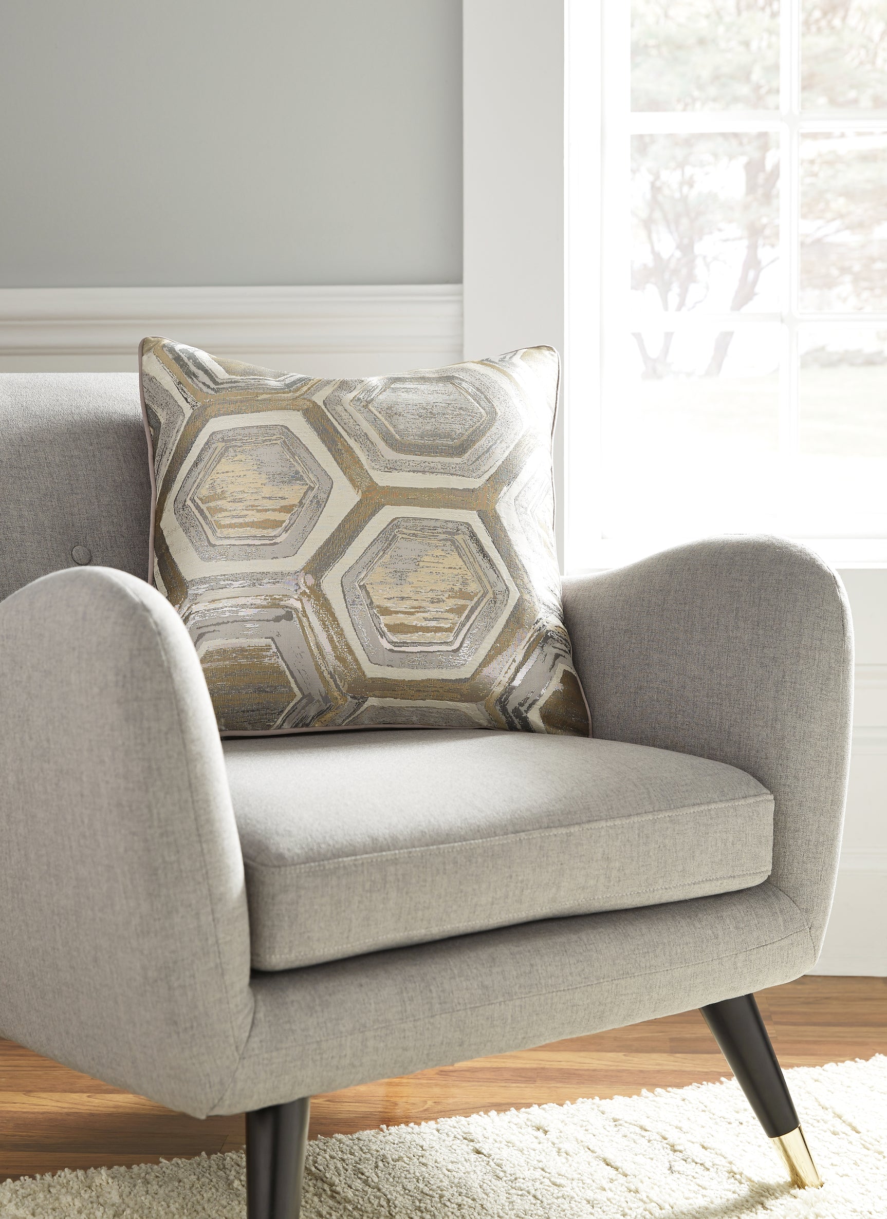 Meiling Metallic Pillow - Ornate Home