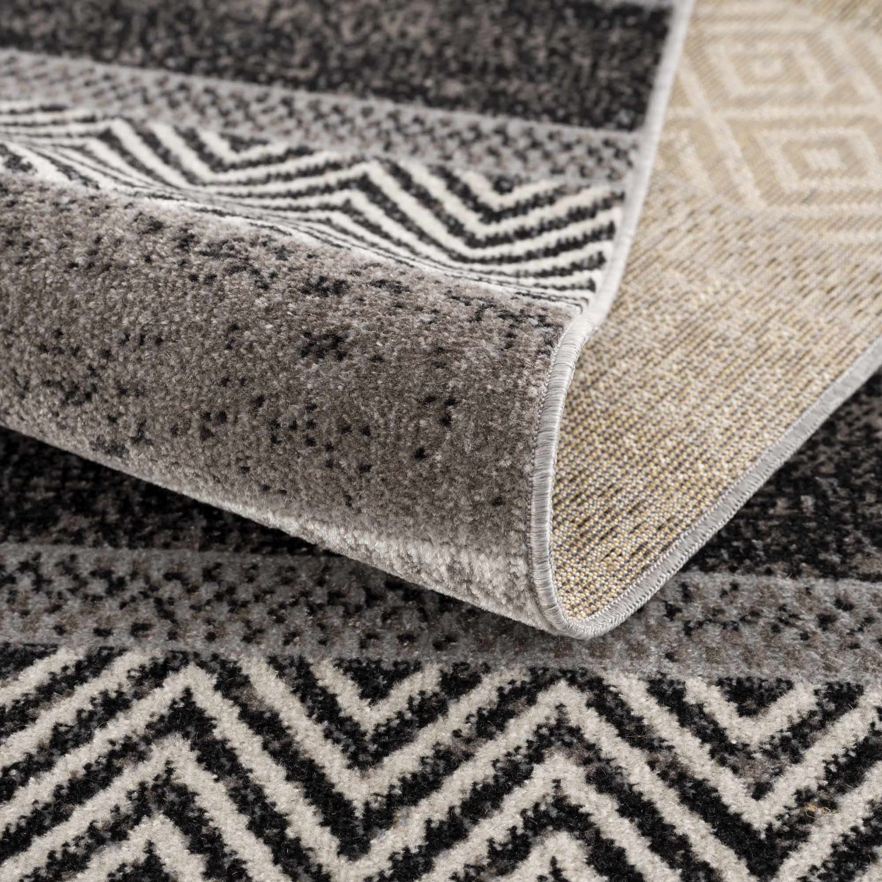 Middlestown Washable Area Rug - Ornate Home