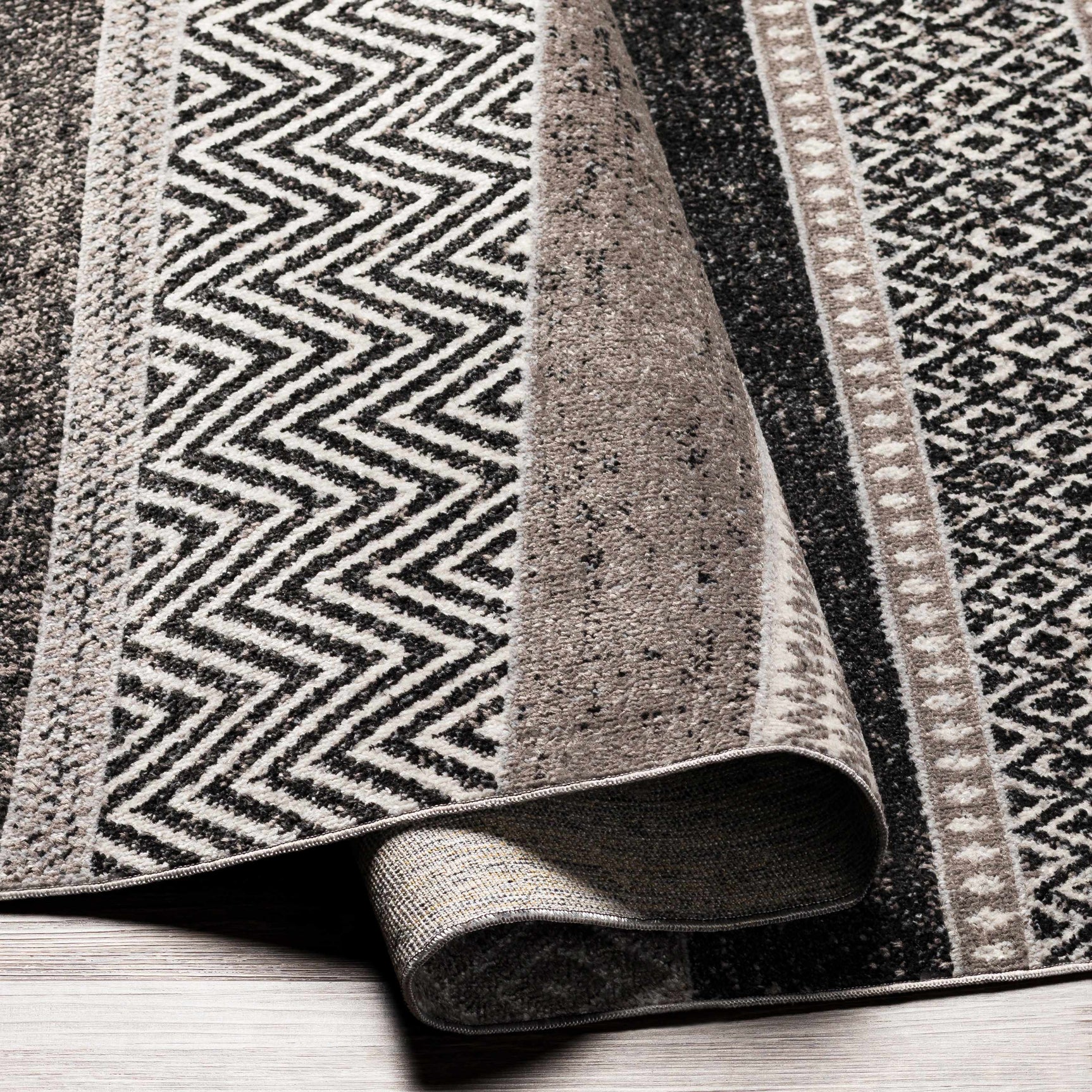 Middlestown Washable Area Rug - Ornate Home