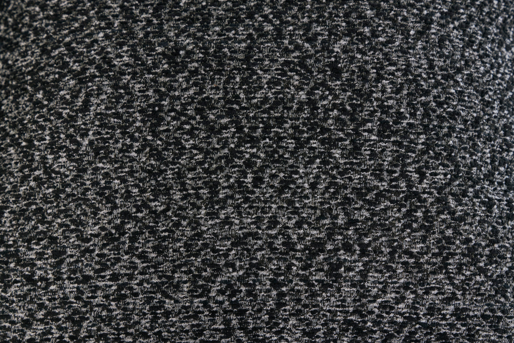 Midnight-Madness Onyx Loveseat - Ornate Home