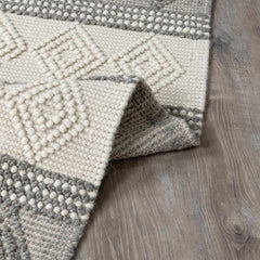 Mineola Wool Area Rug - Ornate Home