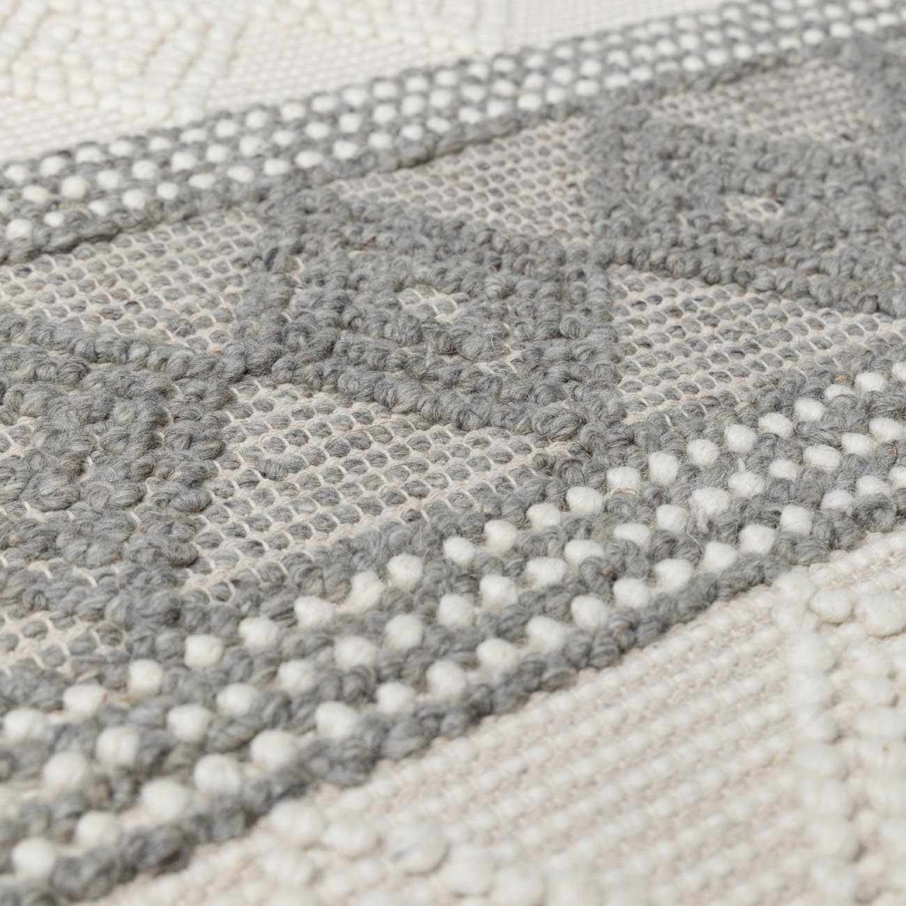 Mineola Wool Area Rug - Ornate Home