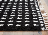 Minston Black/White 5' x 7' Rug - Ornate Home
