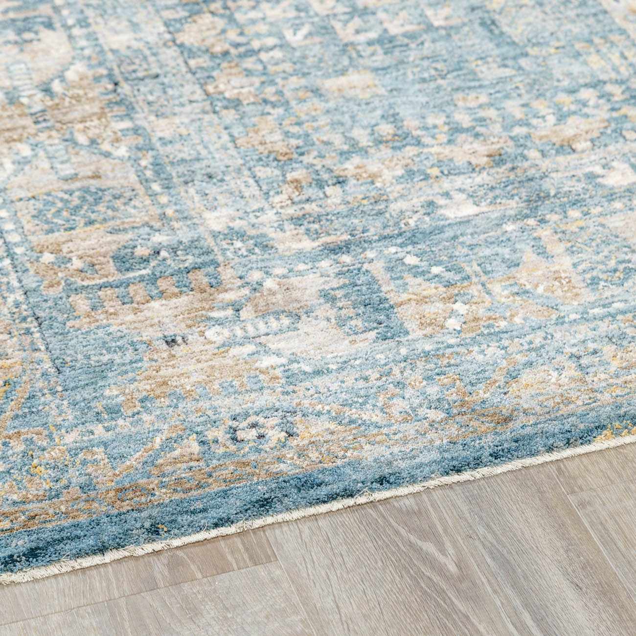 Mirabel Denim Blue Traditional Rug - Ornate Home