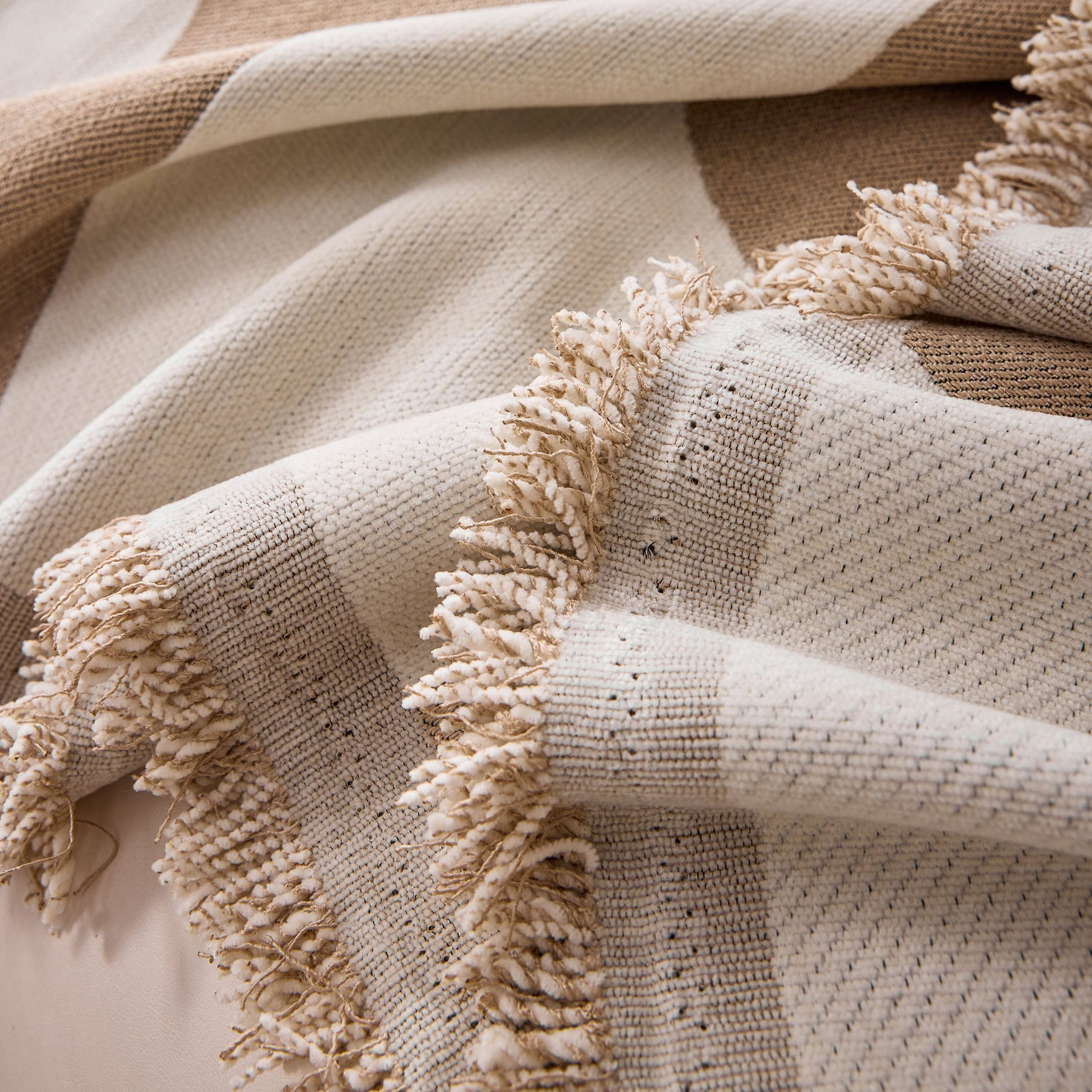 Modern Abstract Chenille Sofa Cover, Large Soft Throw Blanket with Tassels for Couch - Ornate Home