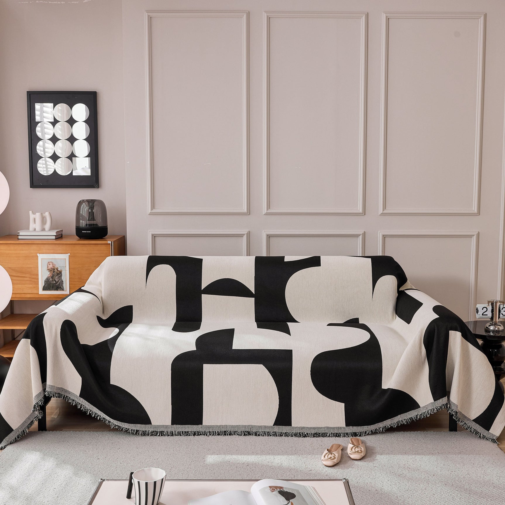 Modern Abstract Chenille Sofa Cover, Large Soft Throw Blanket with Tassels for Couch - Ornate Home