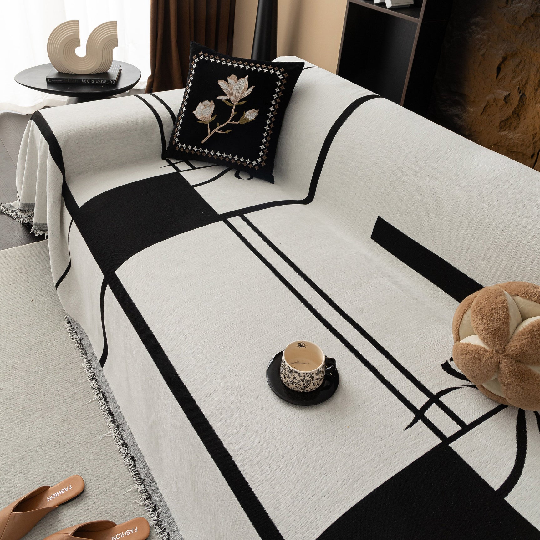 Modern Plaid Heavy Duty Sofa Throw Blanket, Boho Farmhouse Couch Cover with Tassel - Ornate Home