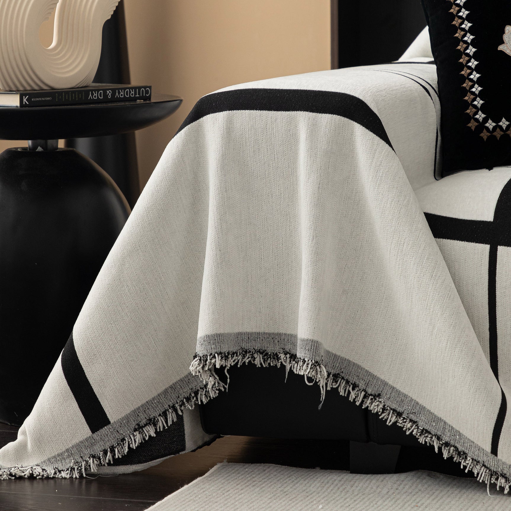 Modern Plaid Heavy Duty Sofa Throw Blanket, Boho Farmhouse Couch Cover with Tassel - Ornate Home