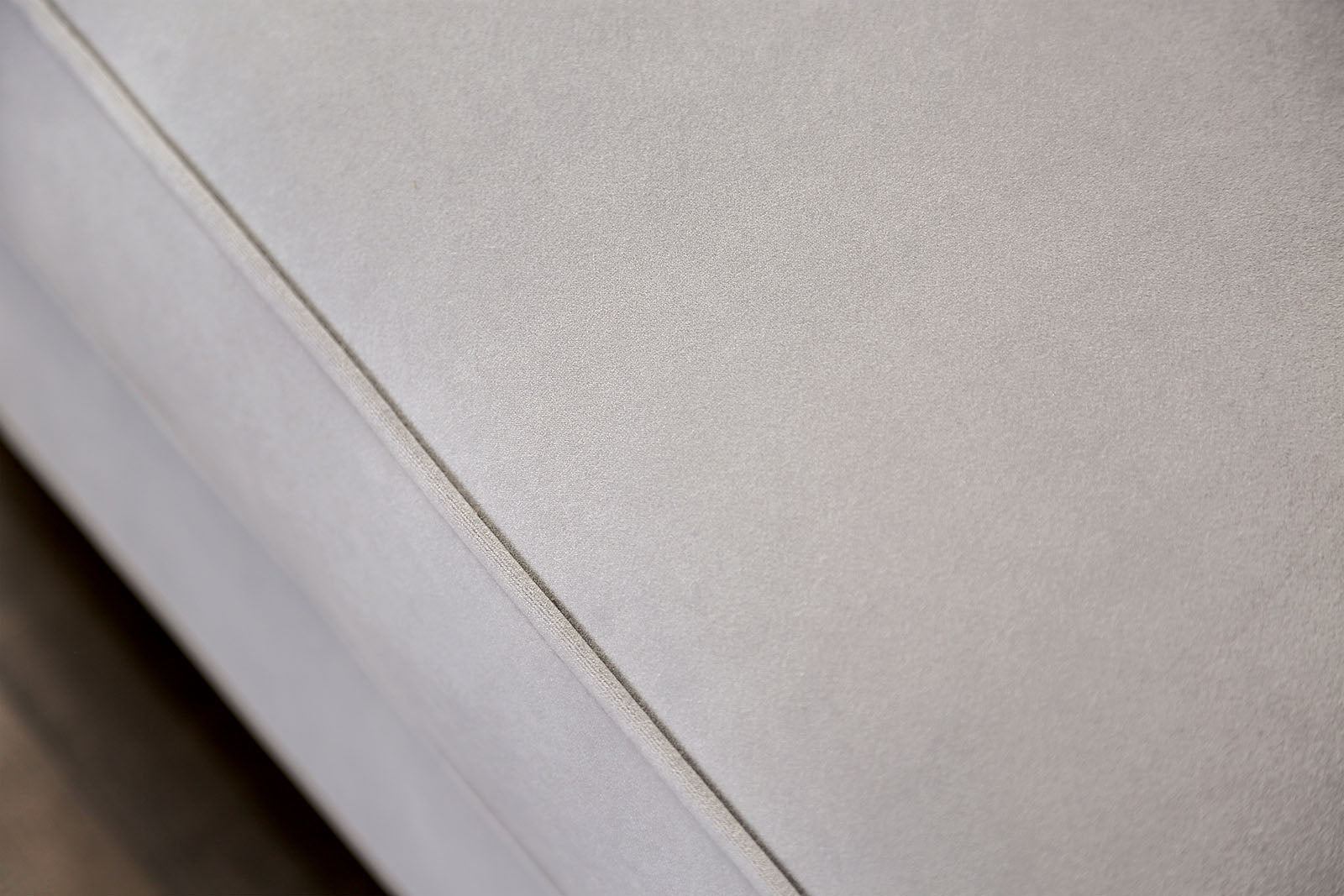 Montecelio Light Gray/Navy Loveseat - Ornate Home