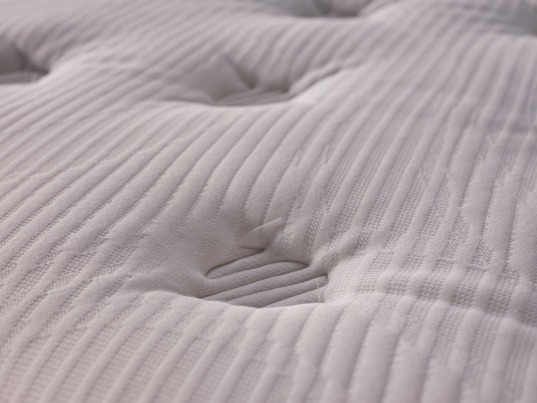 Natura Hybrid Queen Mattress - Ornate Home