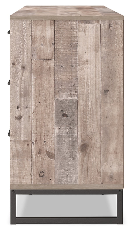 Neilsville Whitewash Queen Platform Bedroom Set with Dresser, Chest and 2 Nightstands - Ornate Home