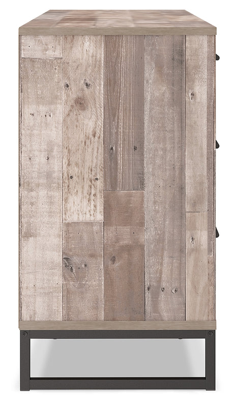 Neilsville Whitewash Queen Platform Bedroom Set with Dresser, Chest and 2 Nightstands - Ornate Home