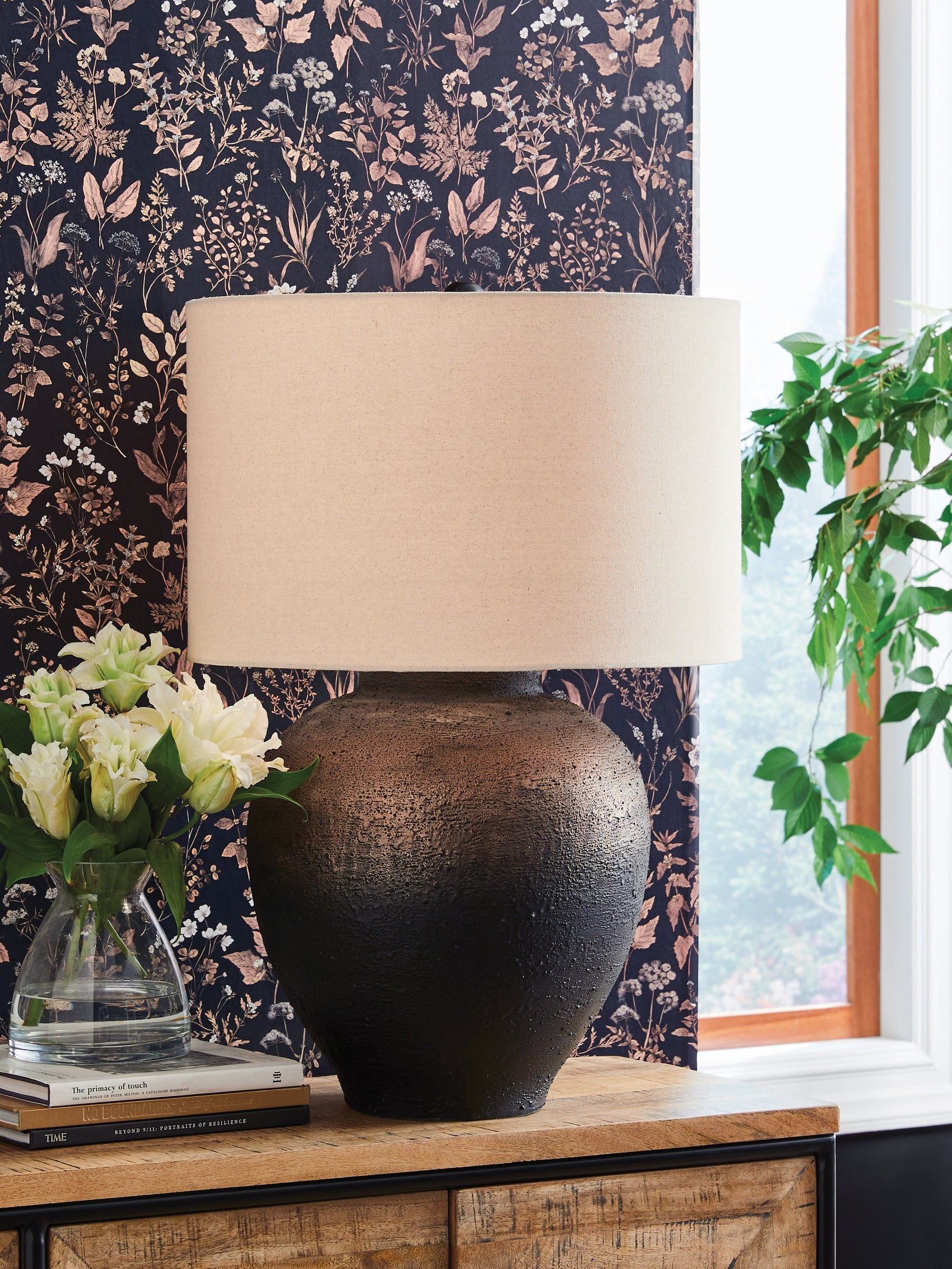 Newgerhard Brown/Black Metal Table Lamp (1/CN) (Online Special Price) - Ornate Home