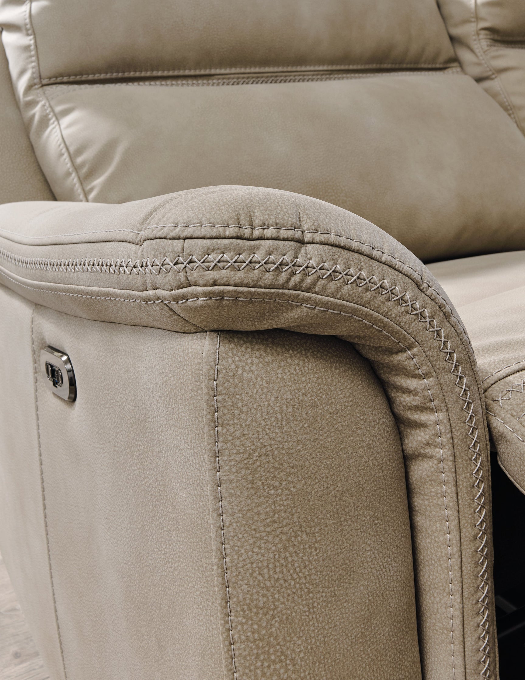 NextGen DuraPella Sand Power Reclining Loveseat w/ Console (Online Special Price) - Ornate Home