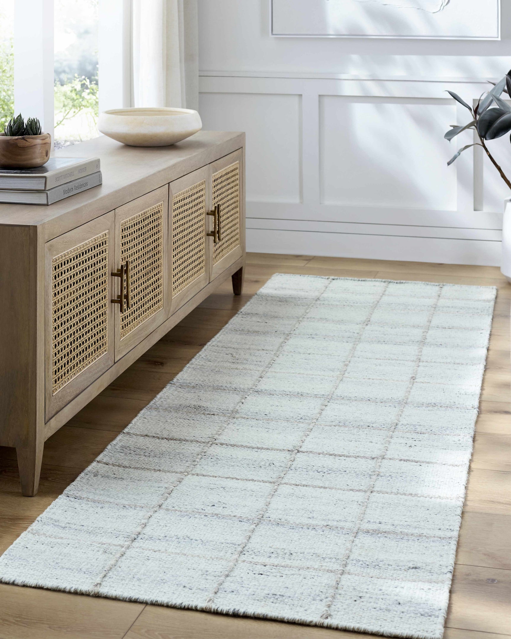 Nissa Light Gray Checkered Wool Rug - Ornate Home