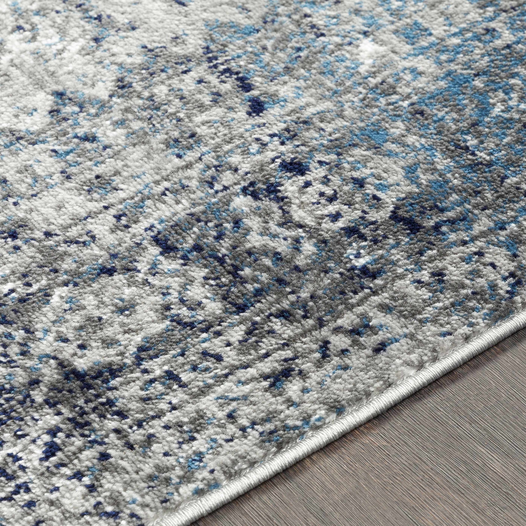 Nisula Traditional Blue Rug - Ornate Home