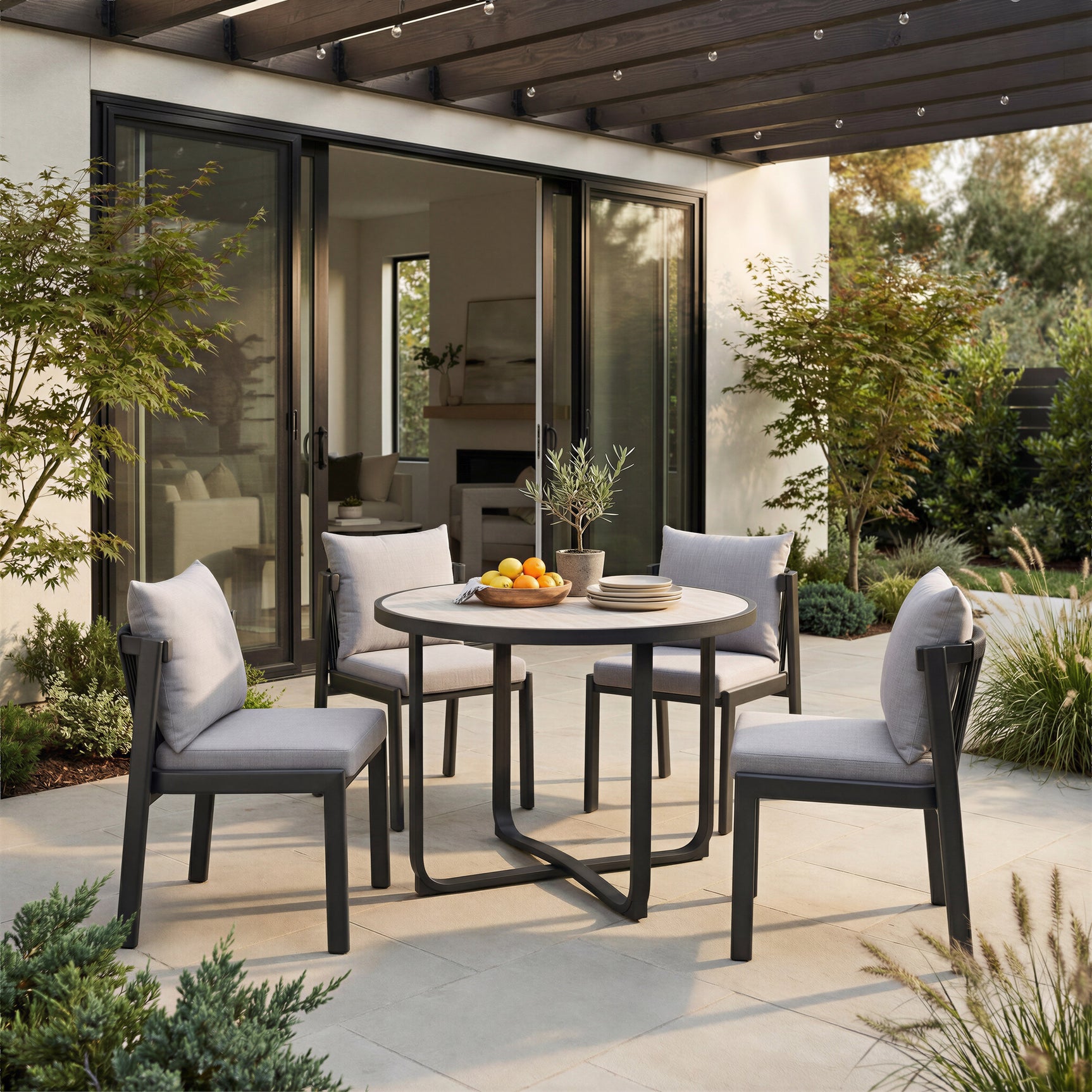 Noctan Black Dining Table