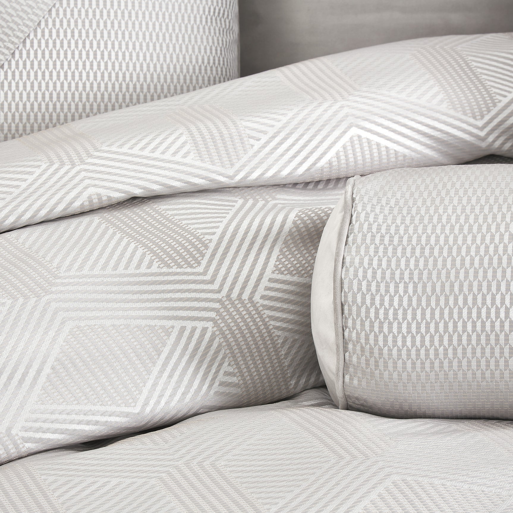 Nouveau Dove Duvet Set - Ornate Home
