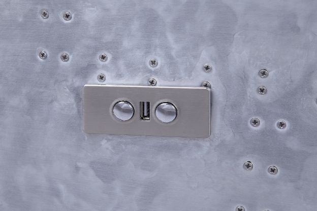 Okzuil Recliner - Ornate Home