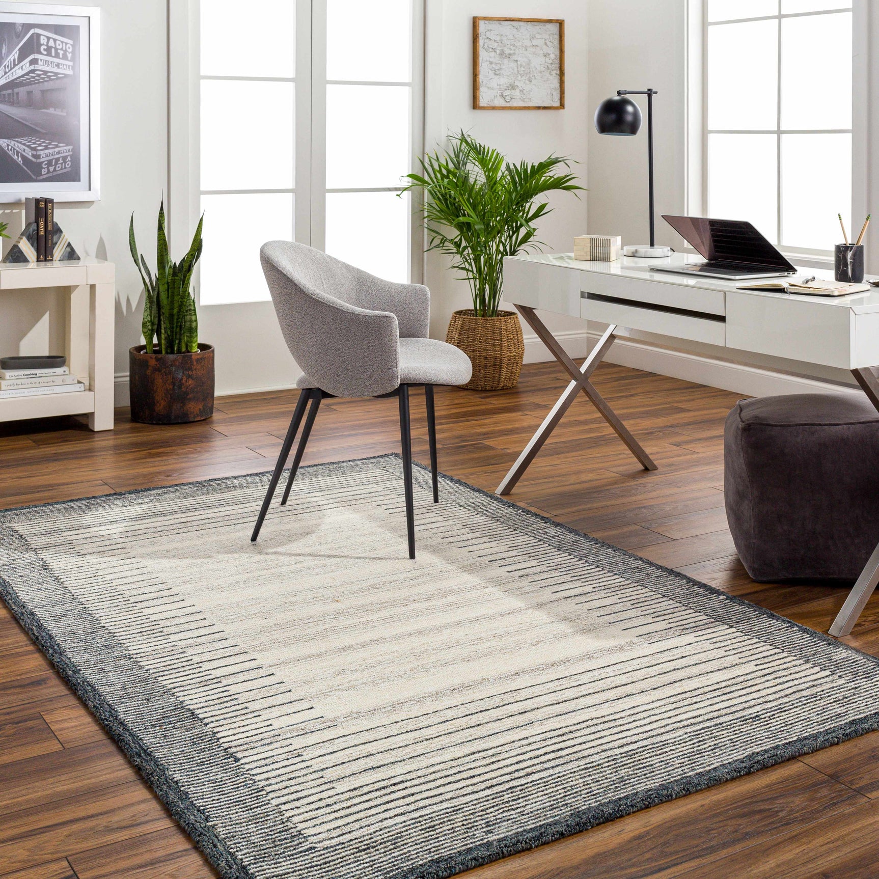 Omeo Wool Area Rug - Ornate Home