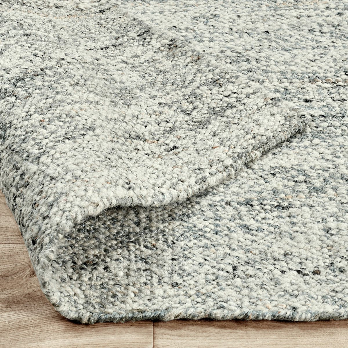 Oslo Fog Gray 2'x3' Rug