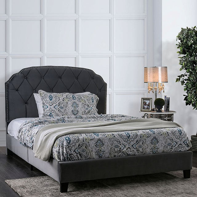 Osnabrock Gray E.King Bed - Ornate Home