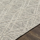 Ossun Wool Rug with Tassels - Ornate Home