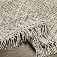 Ossun Wool Rug with Tassels - Ornate Home