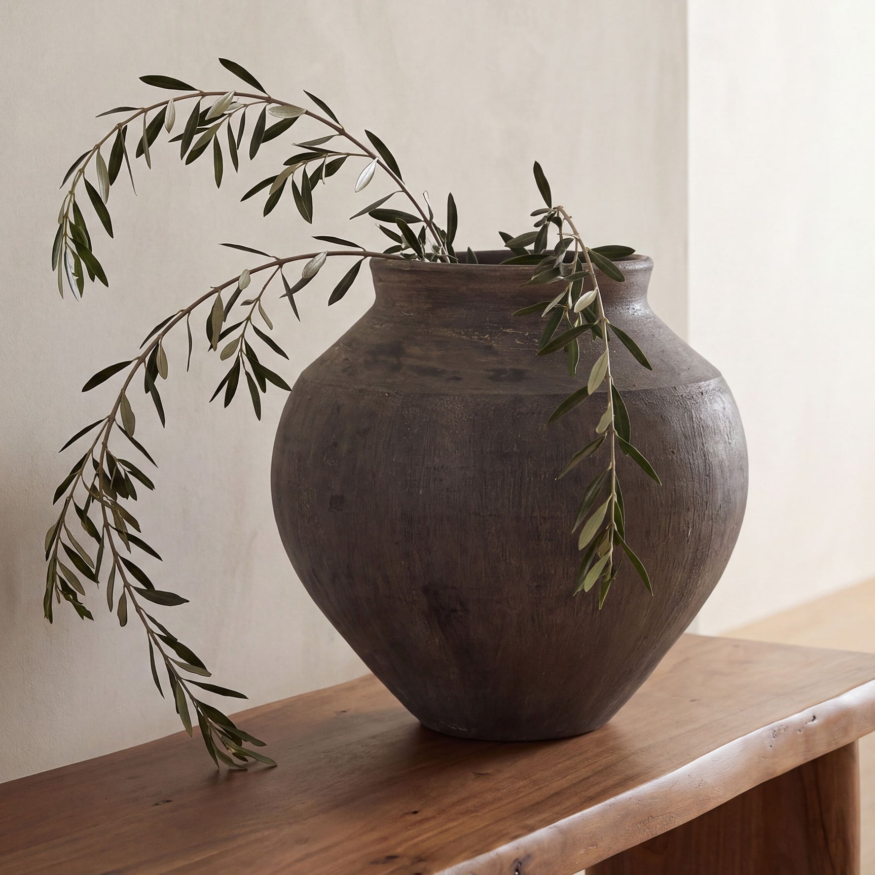 Mika Brown Clay Pot