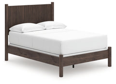 Pamytta Brown Full Panel Bed, Dresser and Mirror - Ornate Home